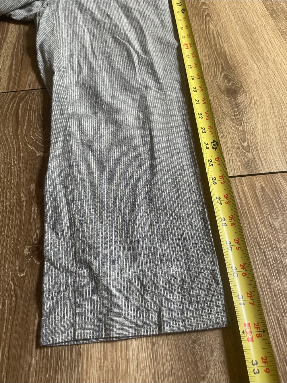 Ann Taylor Gray Cropped Pants - Picture 5 of 8